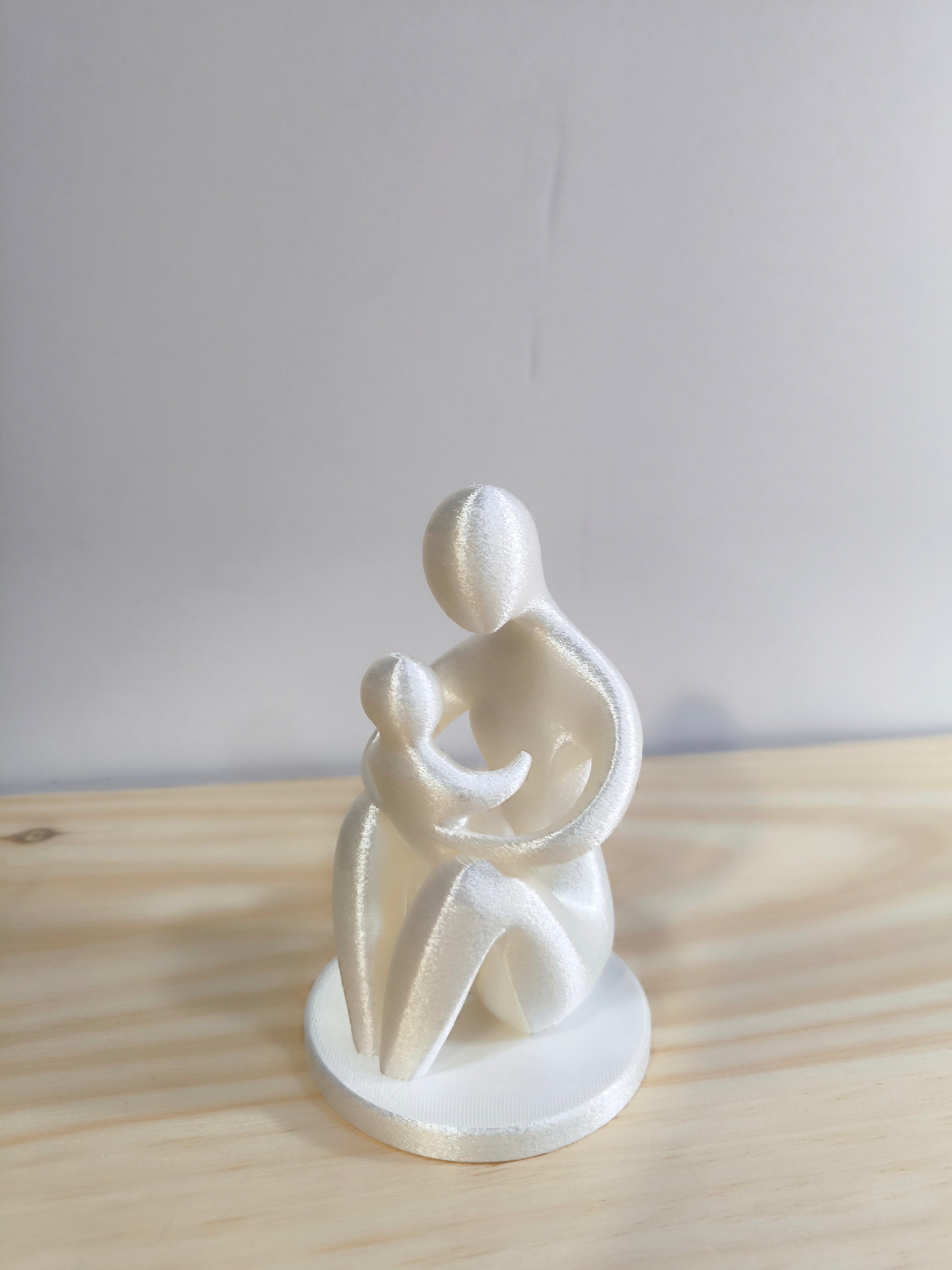 Escultura "Maternidade" Minimalista – Amor e Elegância em Qualquer Canto! 🤍👶✨