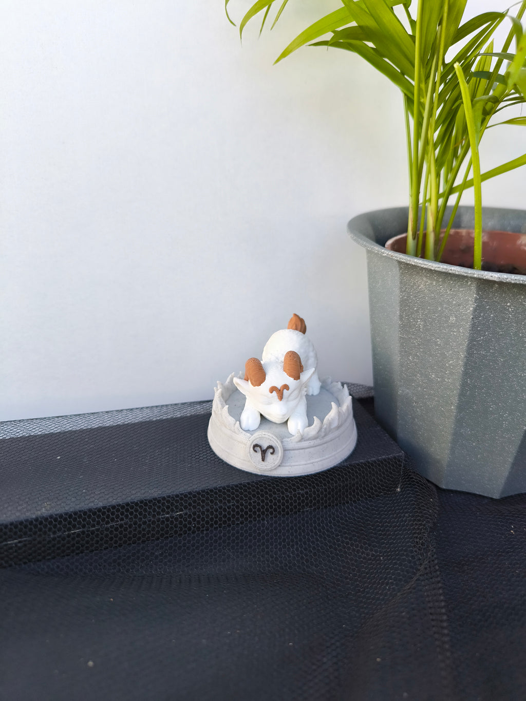 Escultura Signo Carneiro – A Energia e Força do Zodíaco na sua Estante! ♈🔥✨