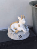 Escultura Signo Capricórnio – A Determinação e Elegância do Zodíaco! ♑🐐✨