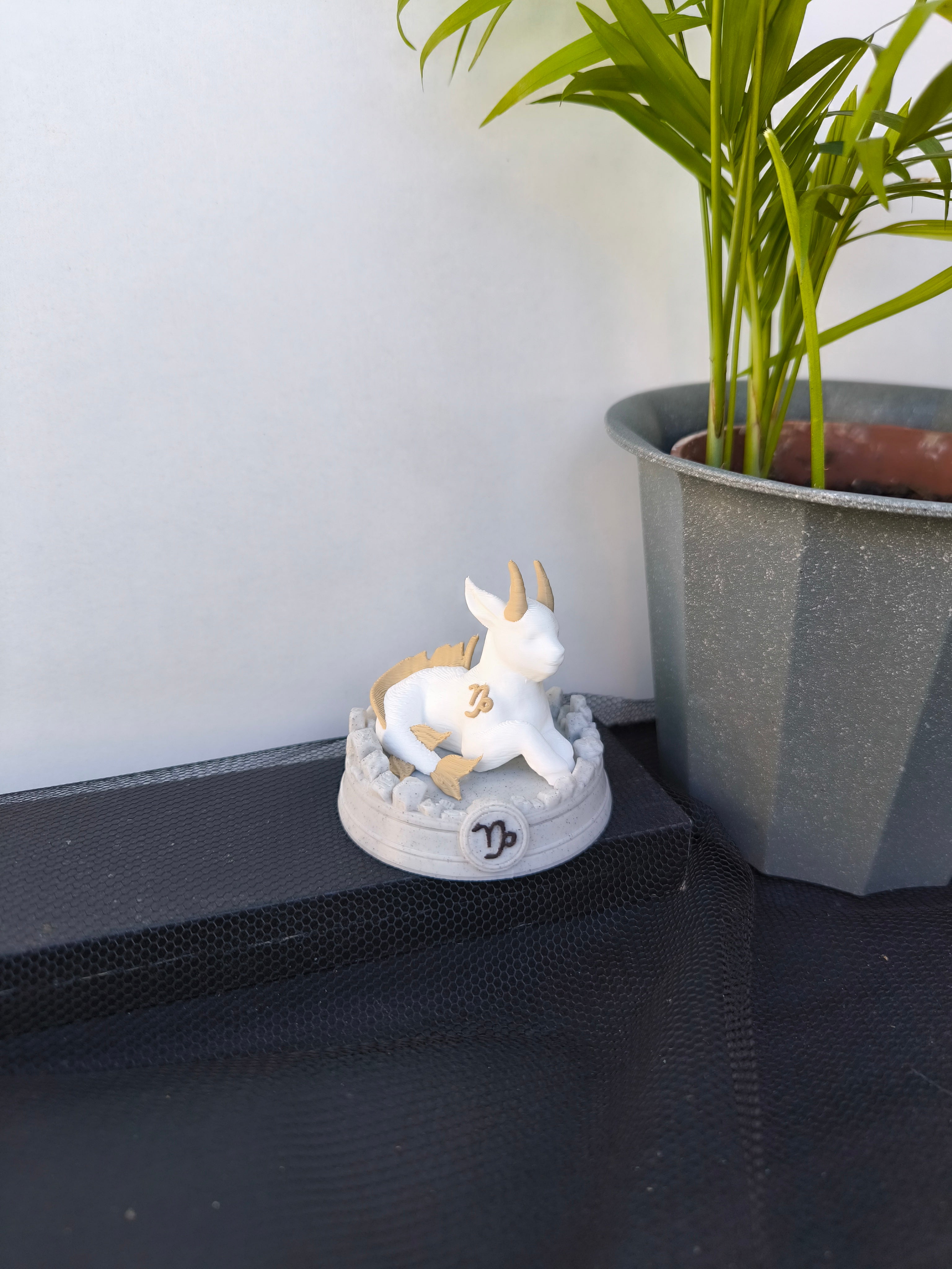 Escultura Signo Capricórnio – A Determinação e Elegância do Zodíaco! ♑🐐✨