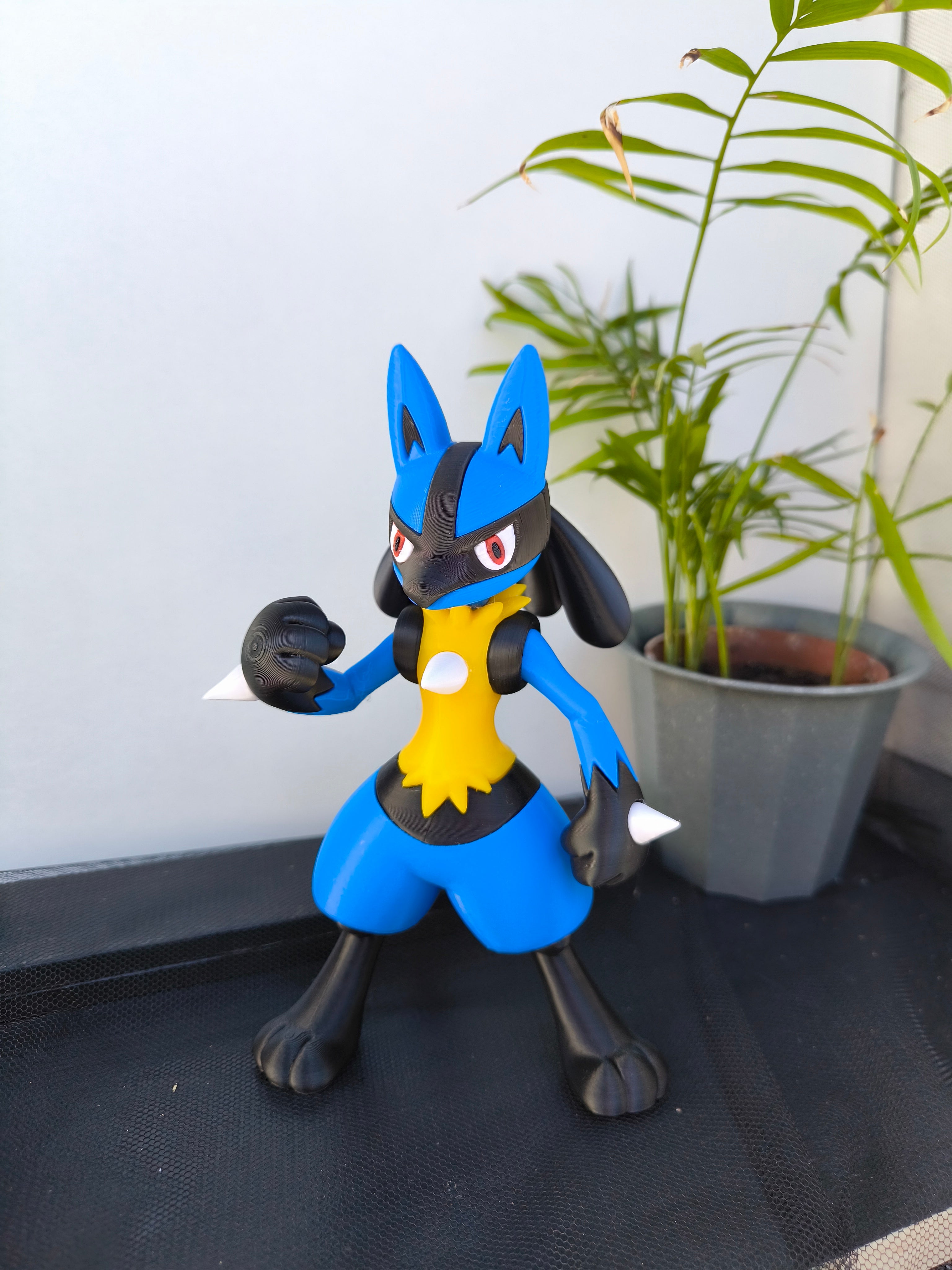 Figura Pokémon Lucario 3D – O Lendário do Tipo Lutador/Aço no Teu Setup! 💙🐺💥