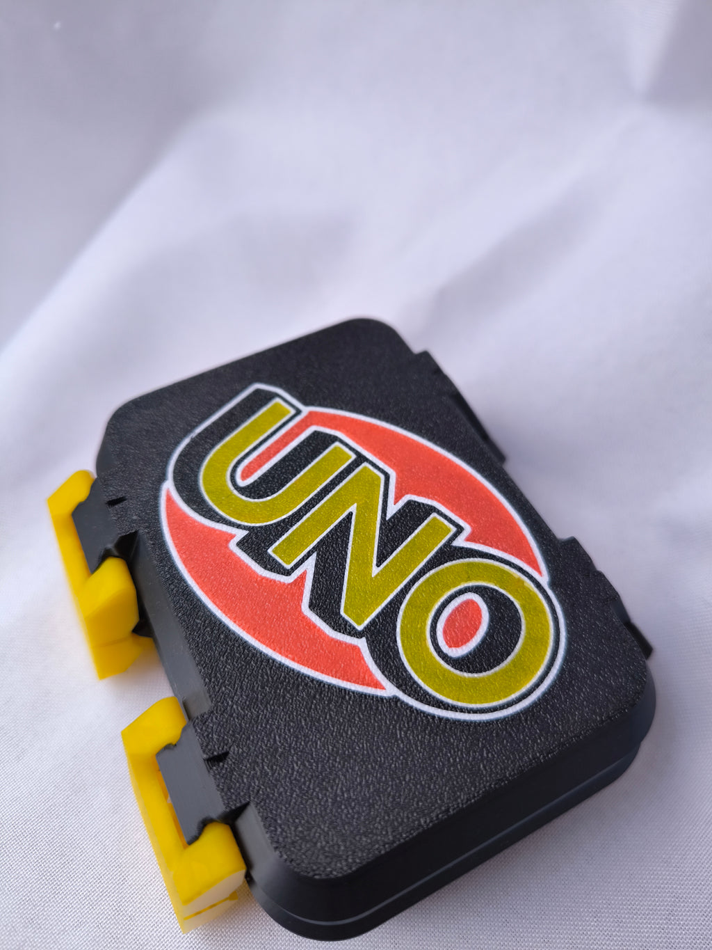 Estojo Rígido para Cartas UNO – Protege o Teu Jogo Favorito! 🔴💛🃏