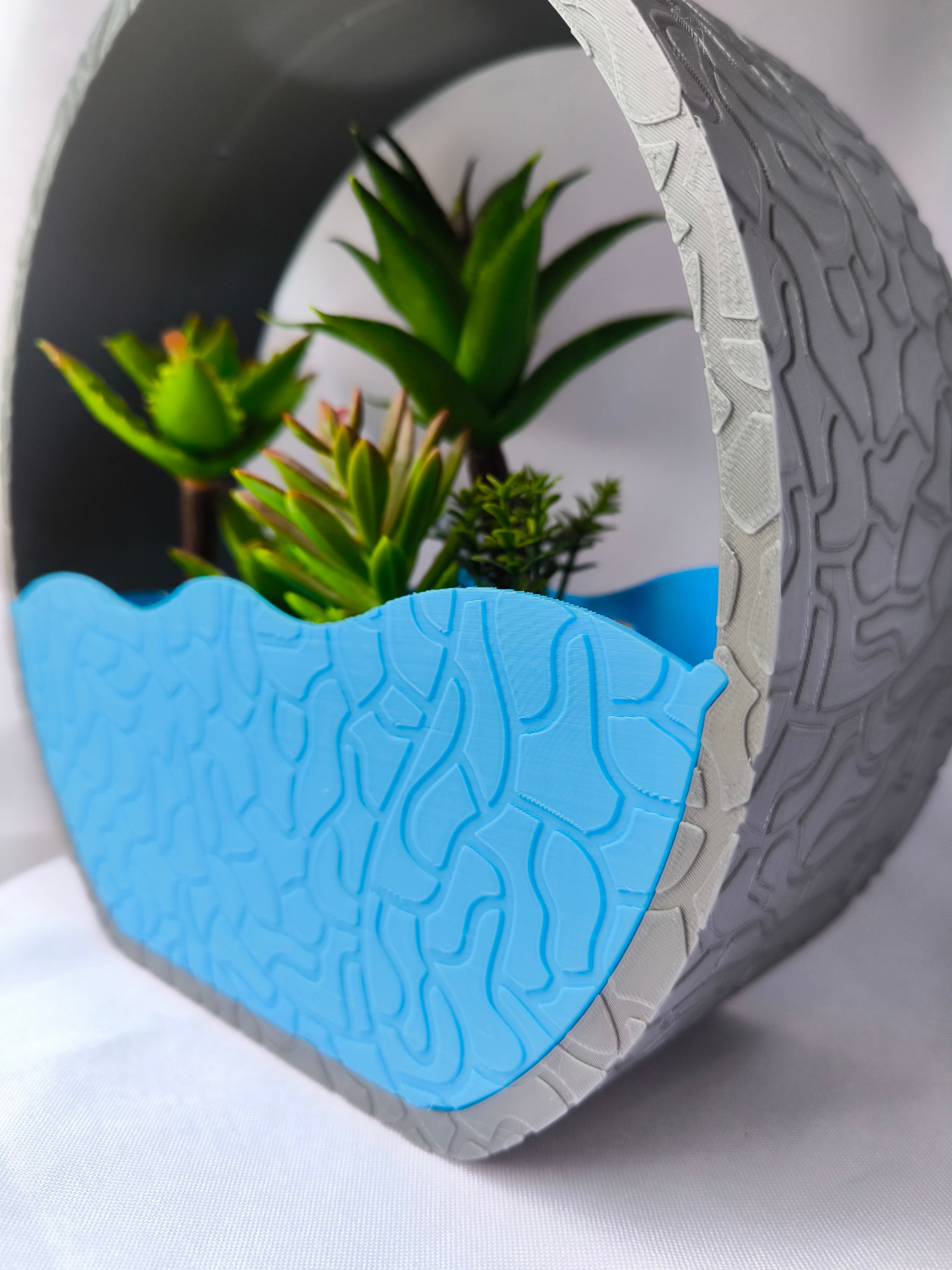 Vaso com queda de água