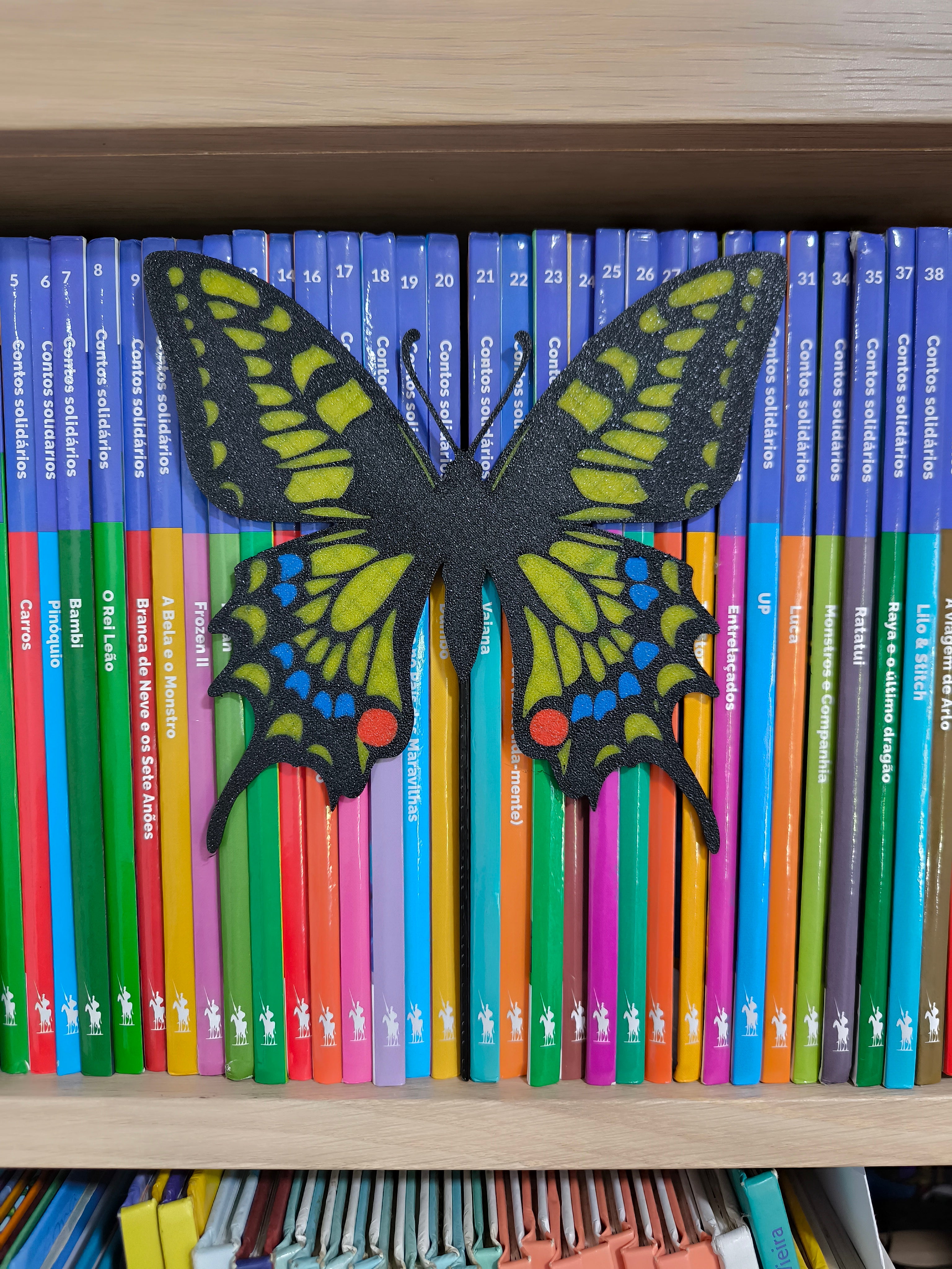 Marcador de Estante "Grande Borboleta Monarca" – Destaque na sua Biblioteca! 🦋📚✨