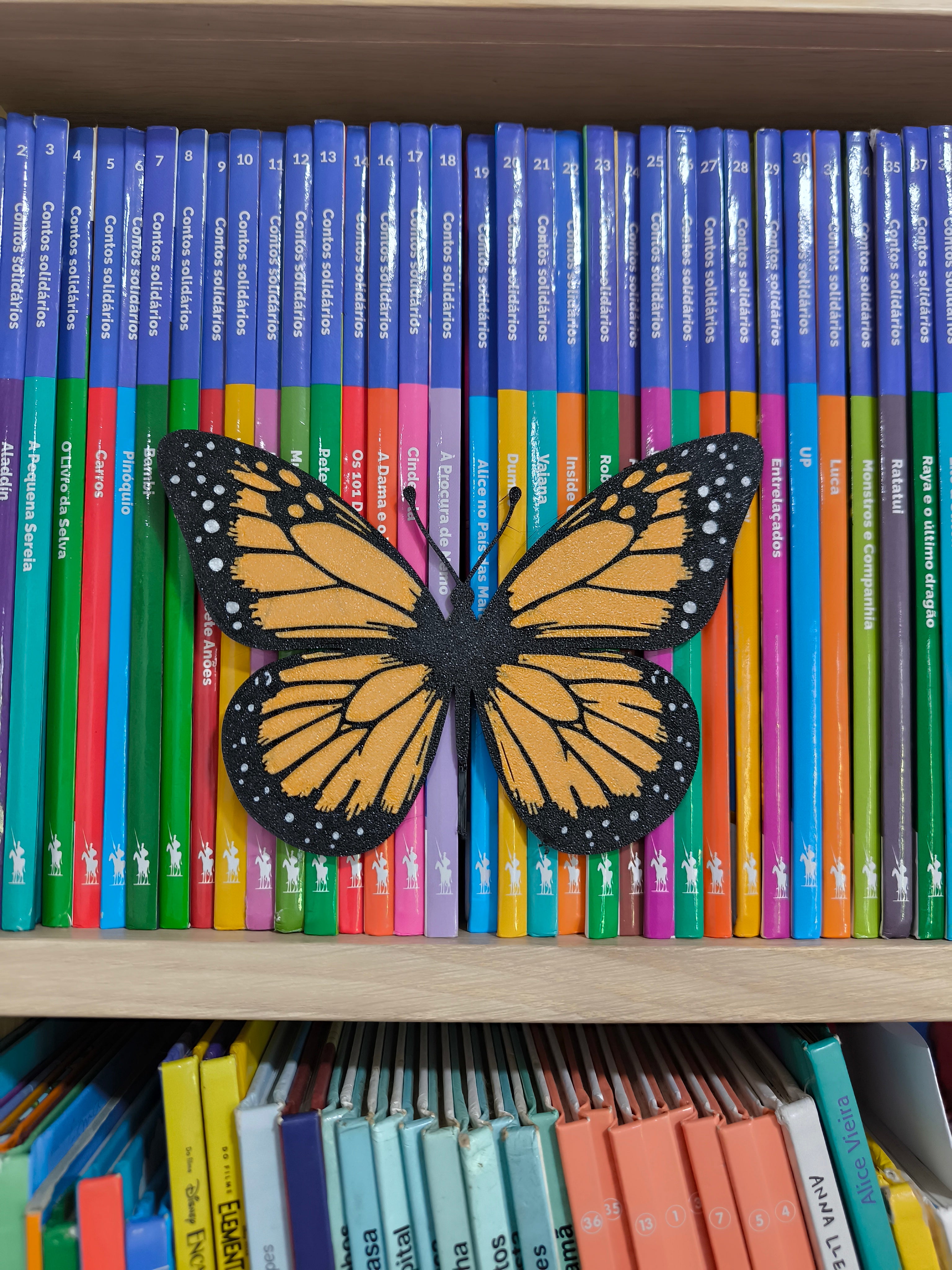 Marcador de Estante "Grande Borboleta " – Destaque na sua Biblioteca! 🦋📚✨